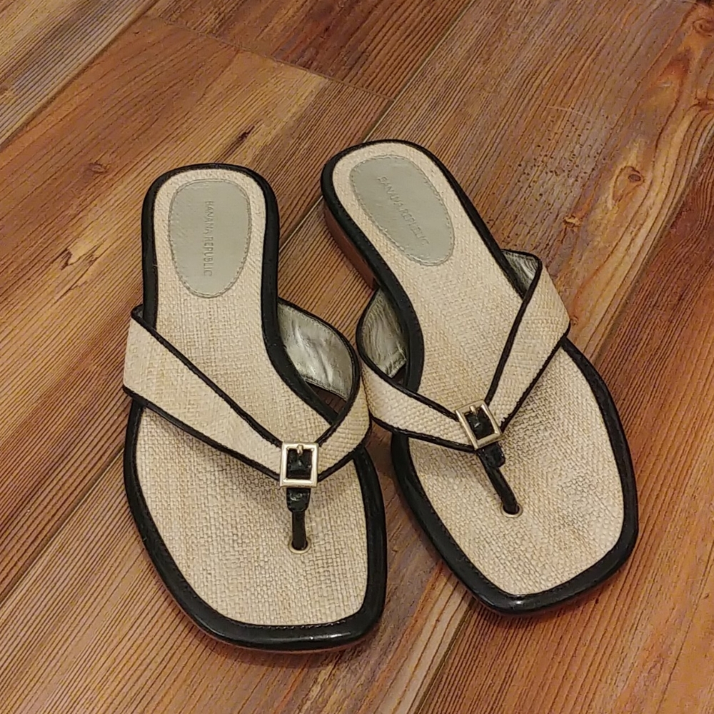 Banana Republic woven flip flops